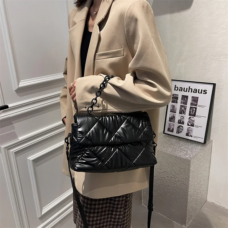 Модные женские сумки через пле – обзор и цена Chain Crossbody Quilted