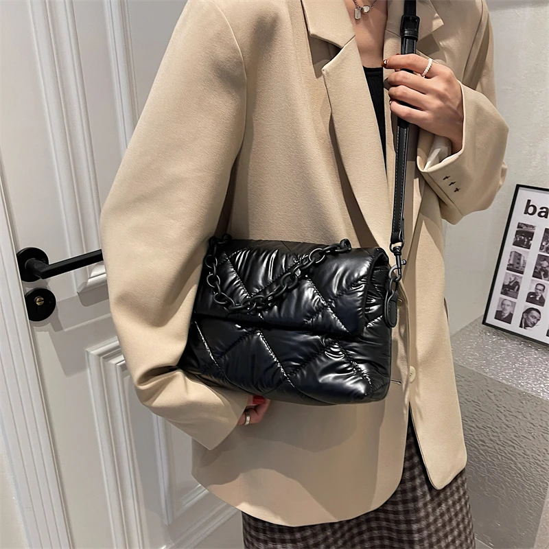 Модные женские сумки через пле – обзор и цена Chain Crossbody Quilted
