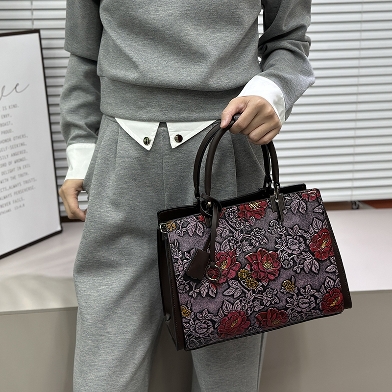 Винтажная сумка-тоут с 3D-тисн – обзор и цена Quiet Luxury Bags Tote