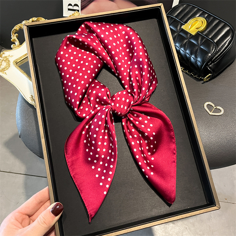 Роскошные новые шарфы с принто – обзор и цена Luxury Bags Sale