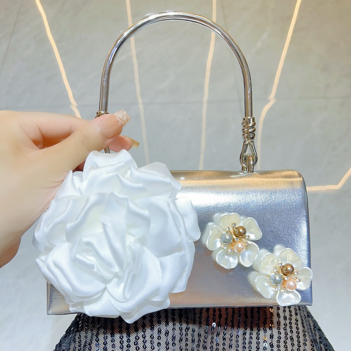Роскошный золотой 3D цветочный – обзор и цена Luxury Bags White