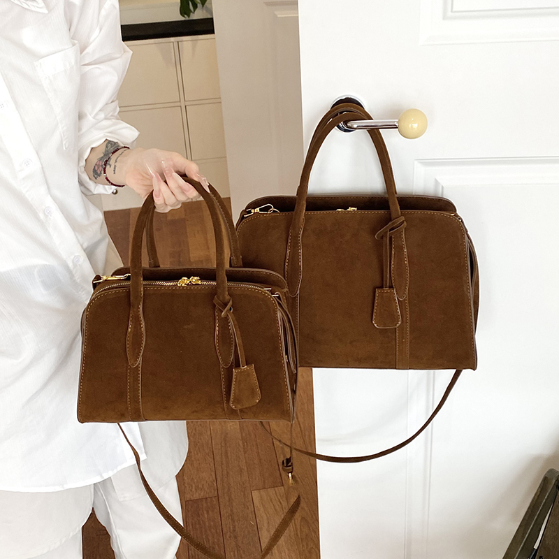 Модная вместительная сумка-тоу – обзор и цена Luxury Bags Sale