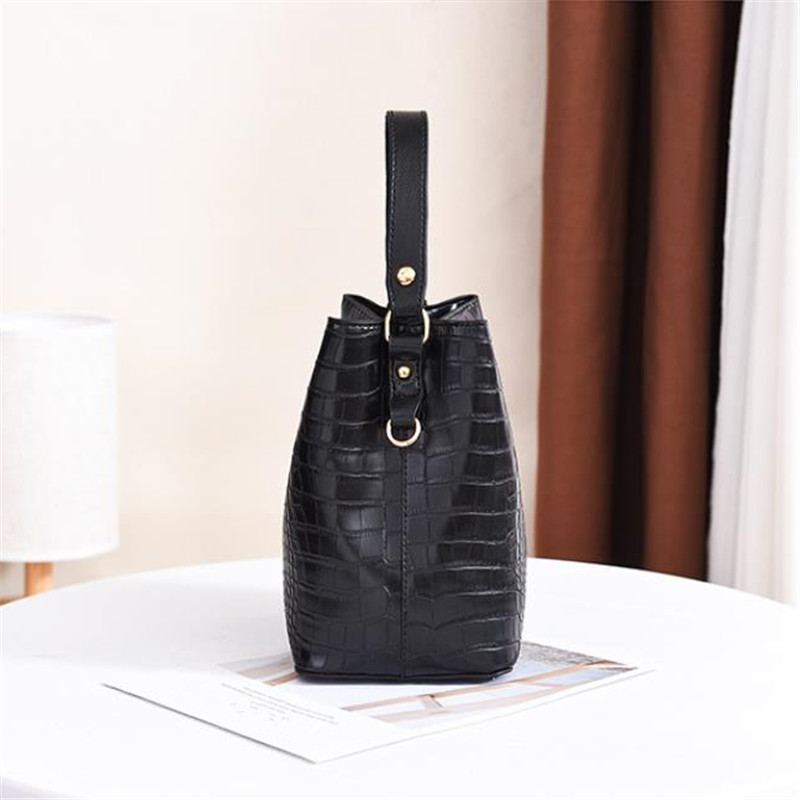 Винтажная кожаная сумка с камн – обзор и цена Luxury Bags Louis Vuitton