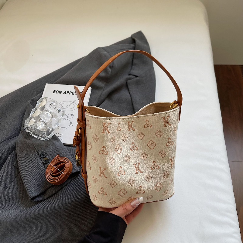 Новая модная сумка-ведро в сти – обзор и цена Luxury Bags Sale
