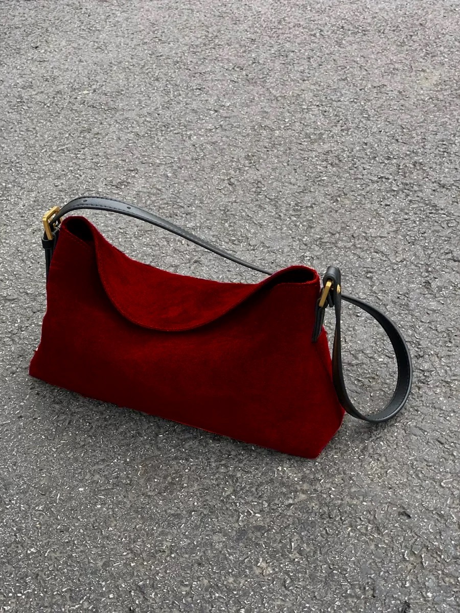 Модная красная замшевая сумка  – обзор и цена Luxury Bags Sale